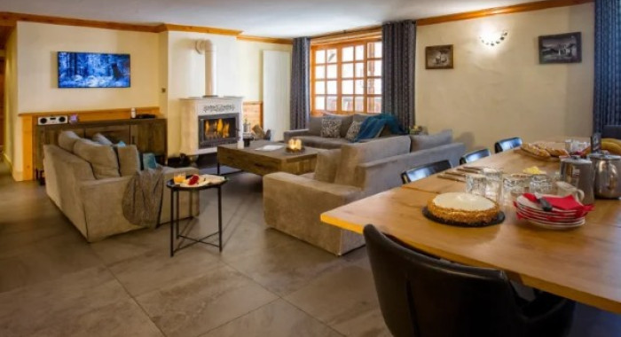 Chalet Cristal 2, Val D'Isere ski chalet, image 2
